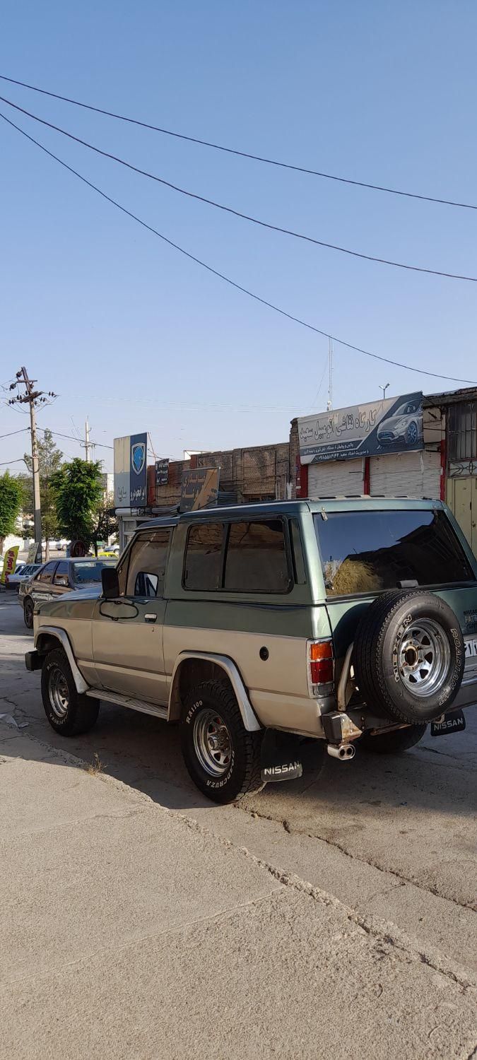 نیسان پاترول دو درب دنده‌ای - 1998