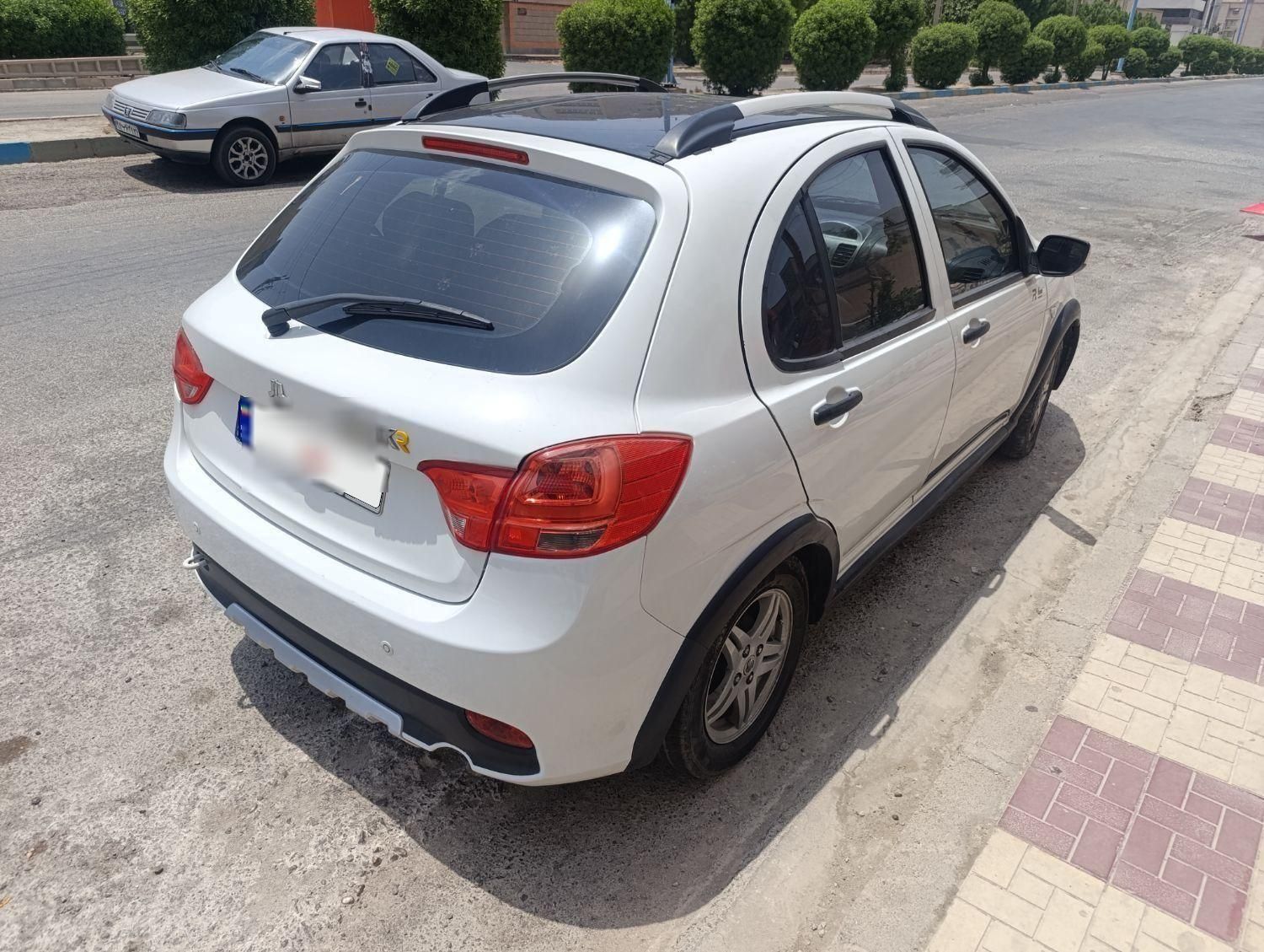 خودرو کوییک، R آگهی ann_19522889