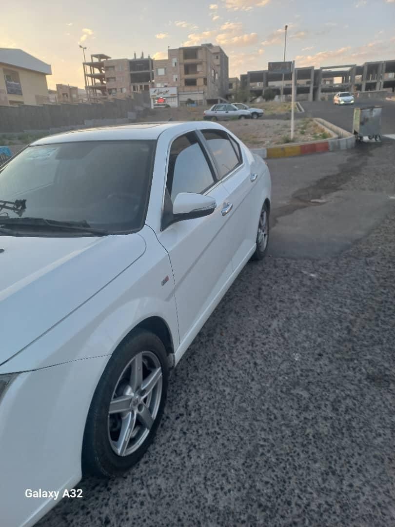 دنا پلاس توربو 6 دنده - 1402