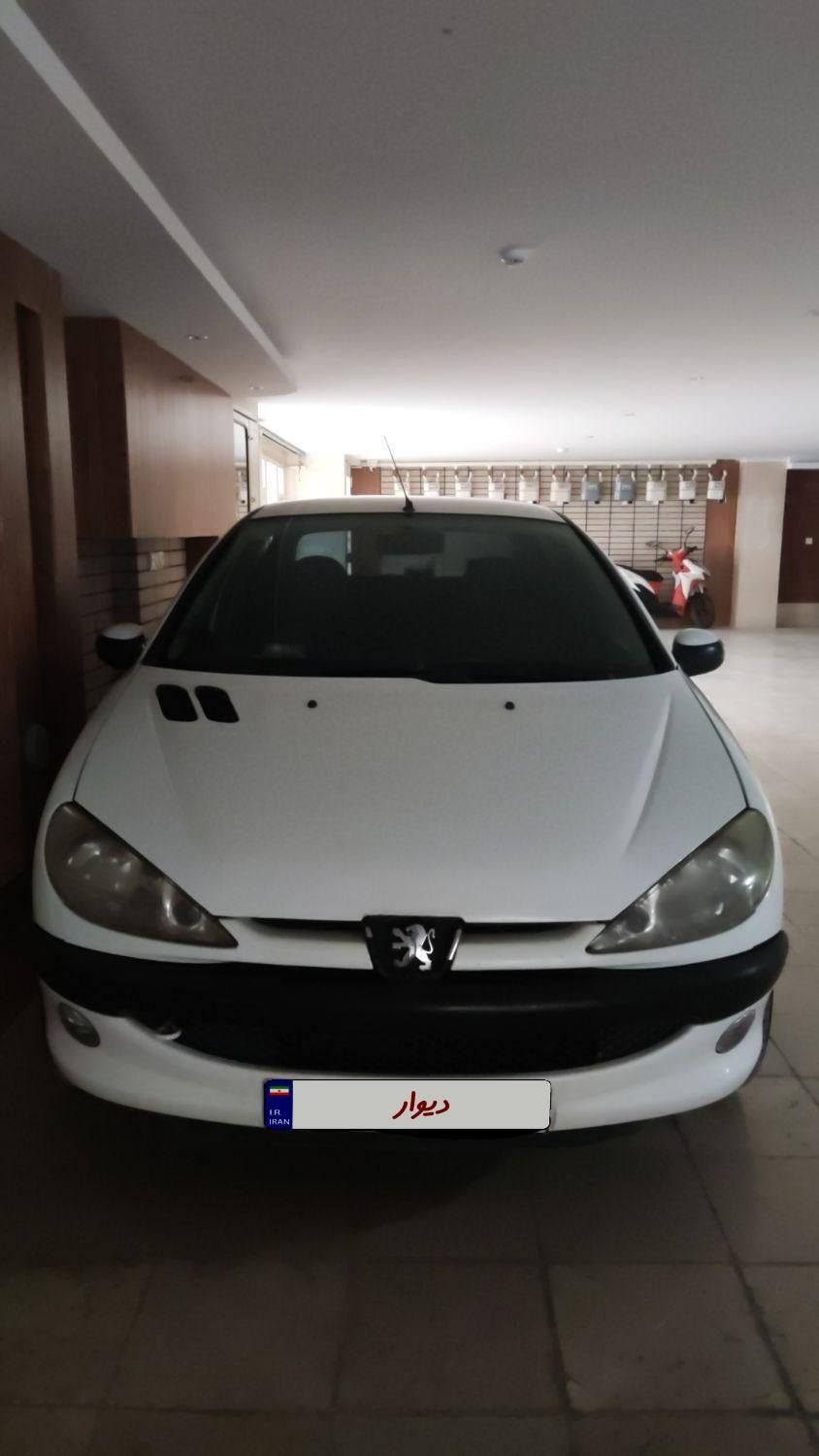 پژو ۲۰۶ صندوق دار v8 - 1391