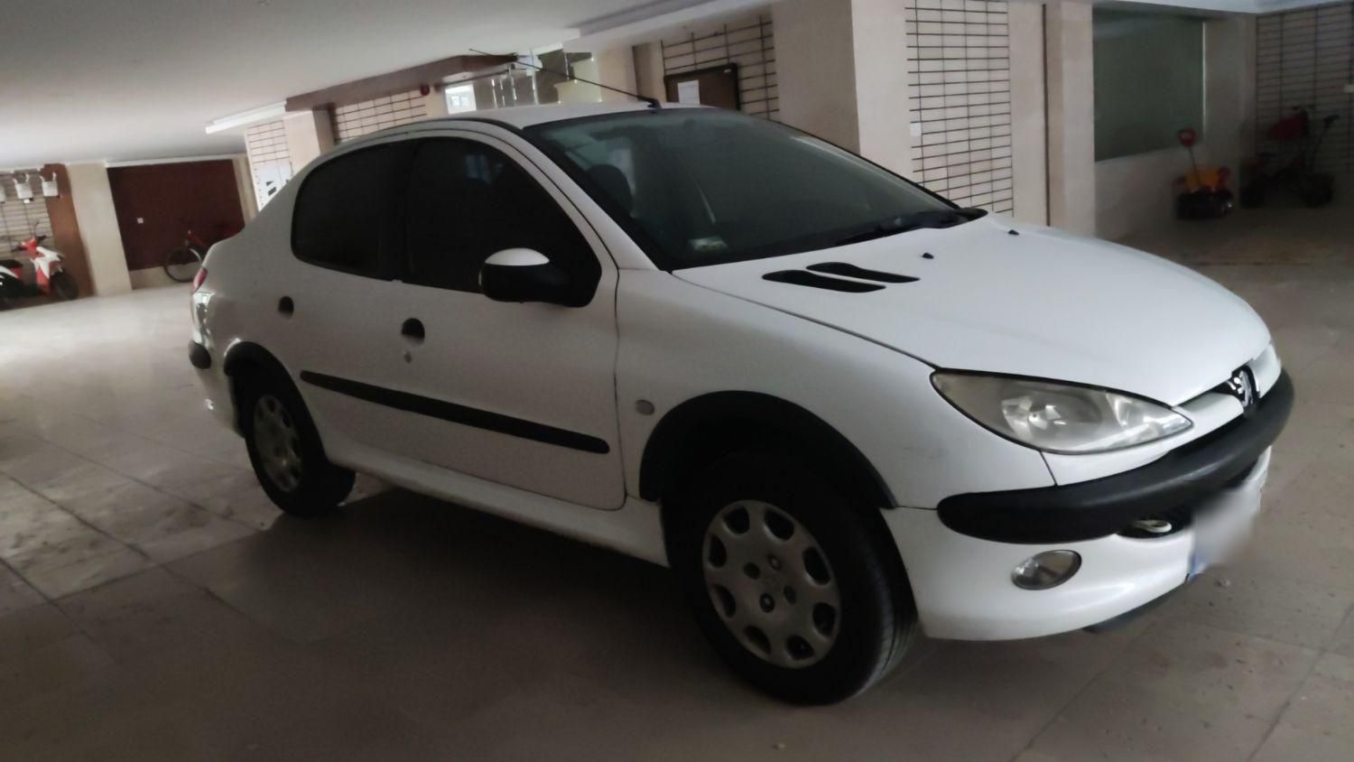 پژو ۲۰۶ صندوق دار v8 - 1391