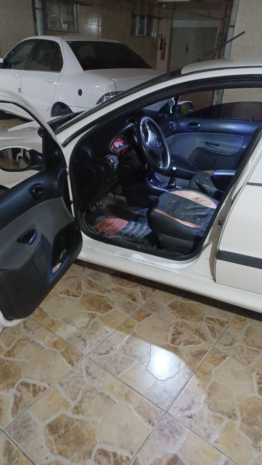 پژو ۲۰۶ صندوق دار v8 - 1394