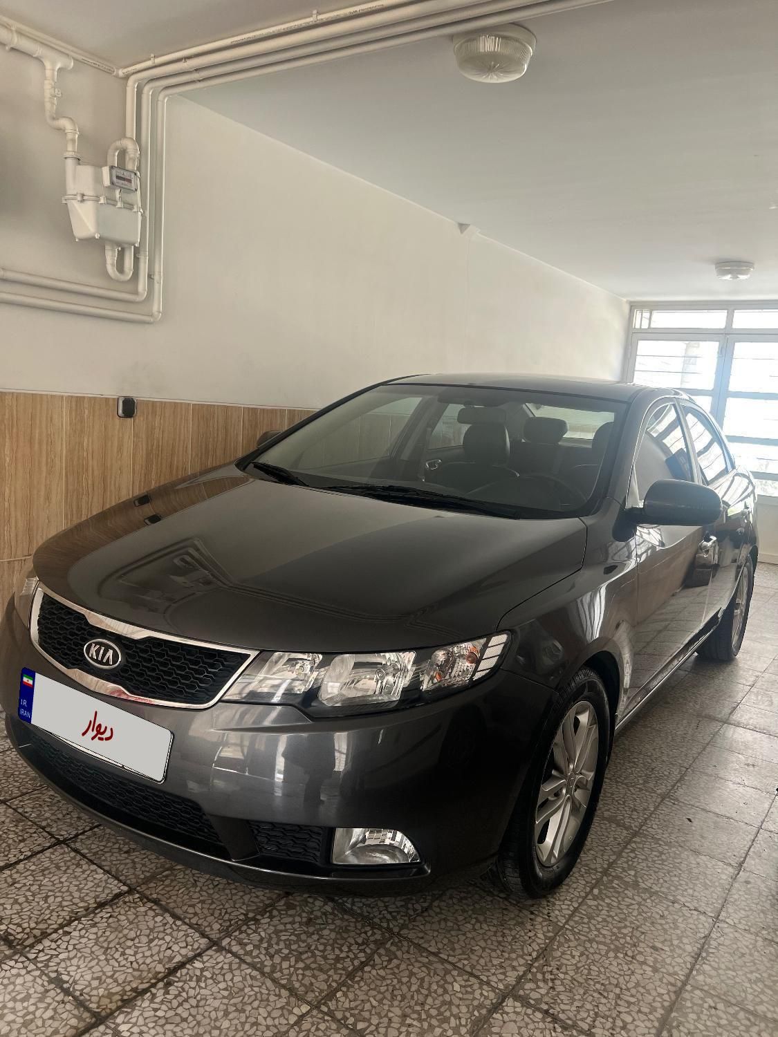 کیا سراتو 2.0 لیتر اتوماتیک GT لاین - 2017