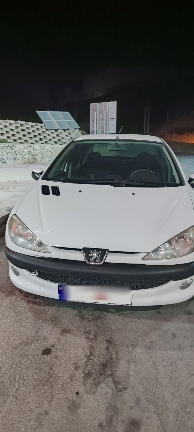 پژو ۲۰۶ صندوق دار v8 - 1390