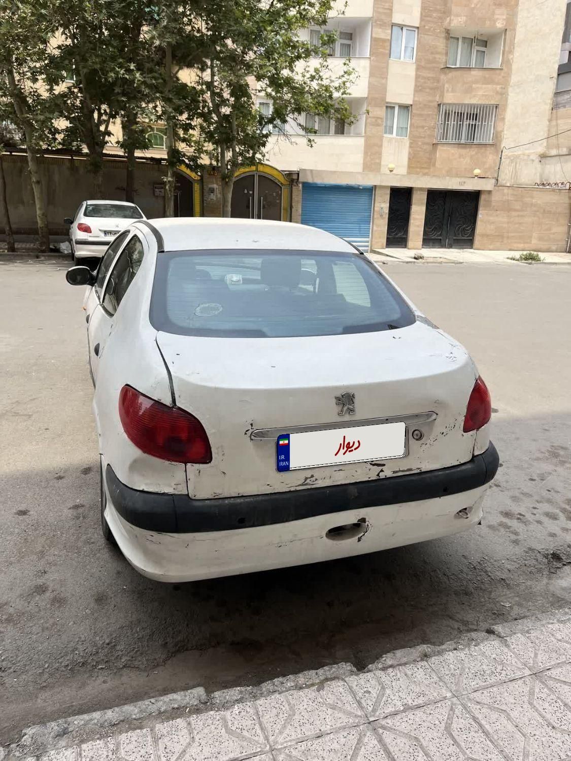 پژو ۲۰۶ صندوق دار v8 - 1390