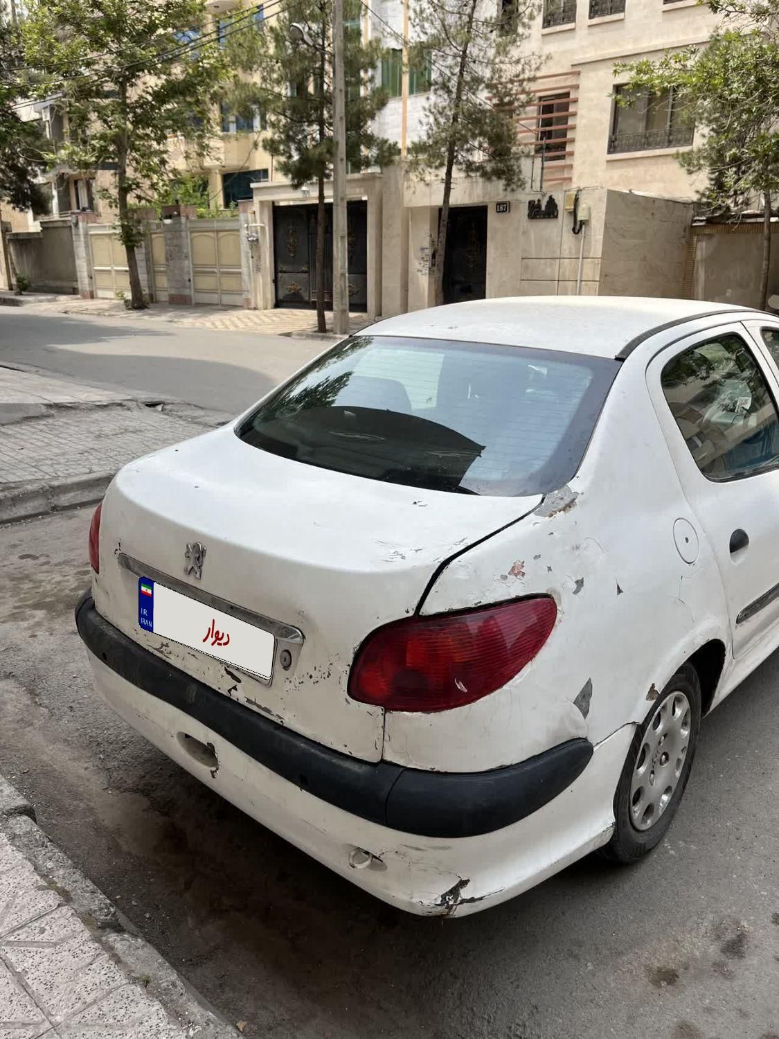 پژو ۲۰۶ صندوق دار v8 - 1390