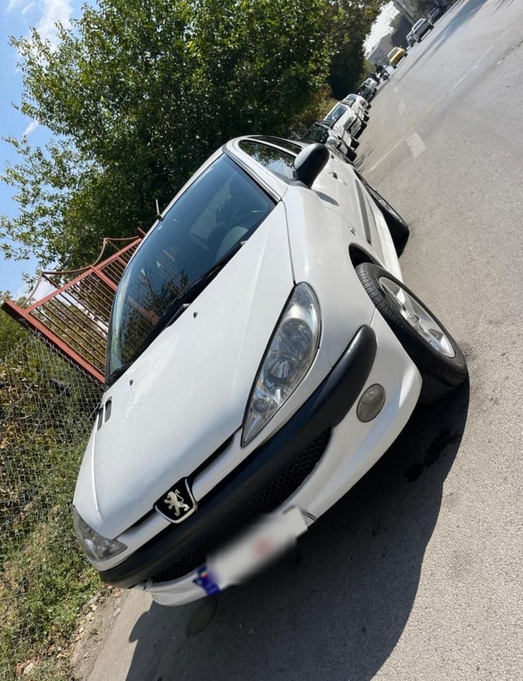 پژو ۲۰۶ صندوق دار v8 - 1396