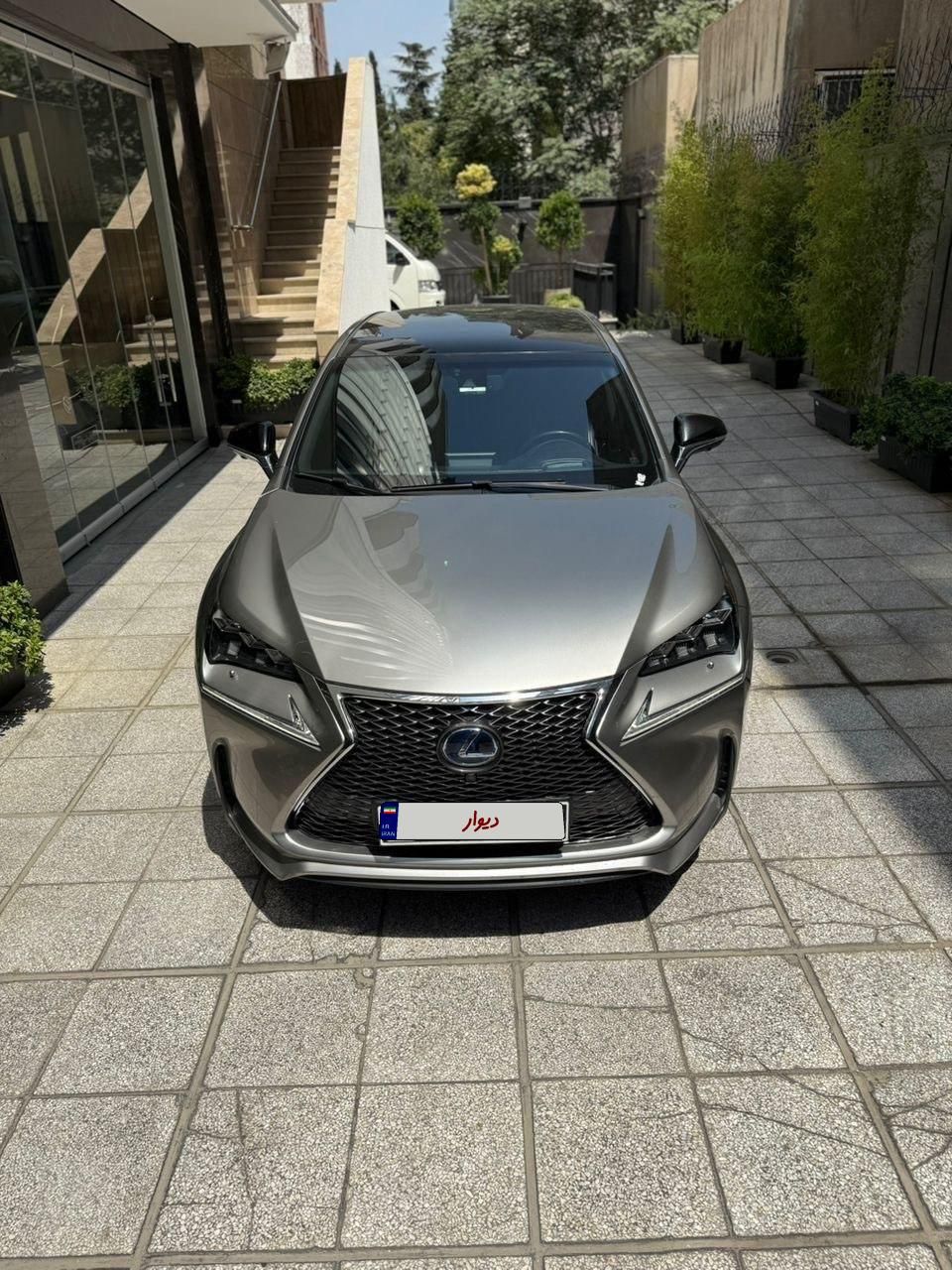 لکسوس NX هیبرید 300H - 2017