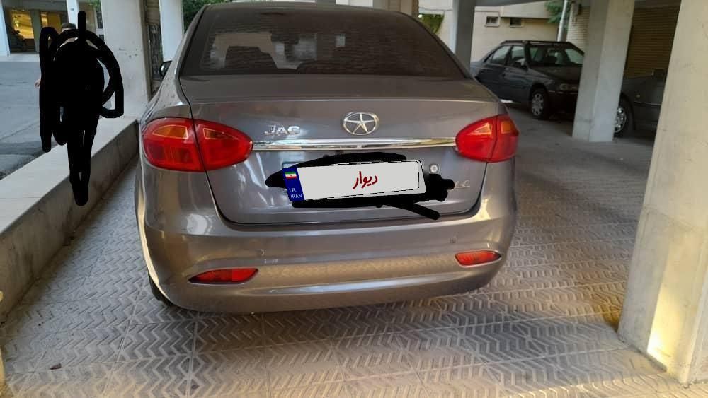 جک J4 اتوماتیک ساده - 1401