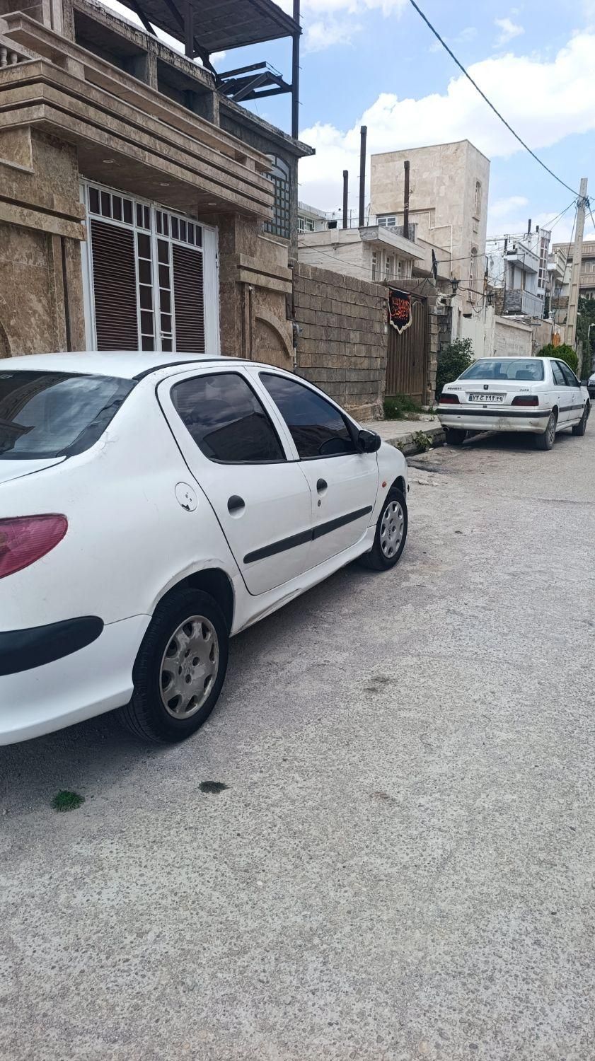 پژو ۲۰۶ صندوق دار v8 - 1393