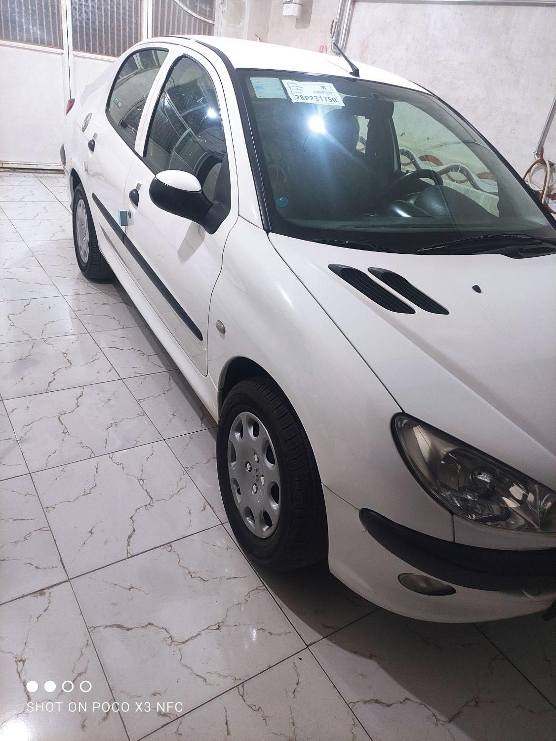 پژو ۲۰۶ صندوق دار v8 - 1396