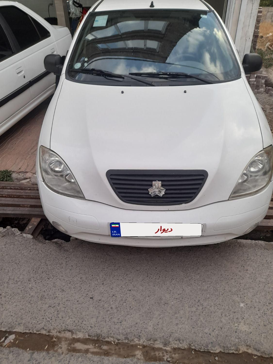 تیبا صندوق دار SX - 1401