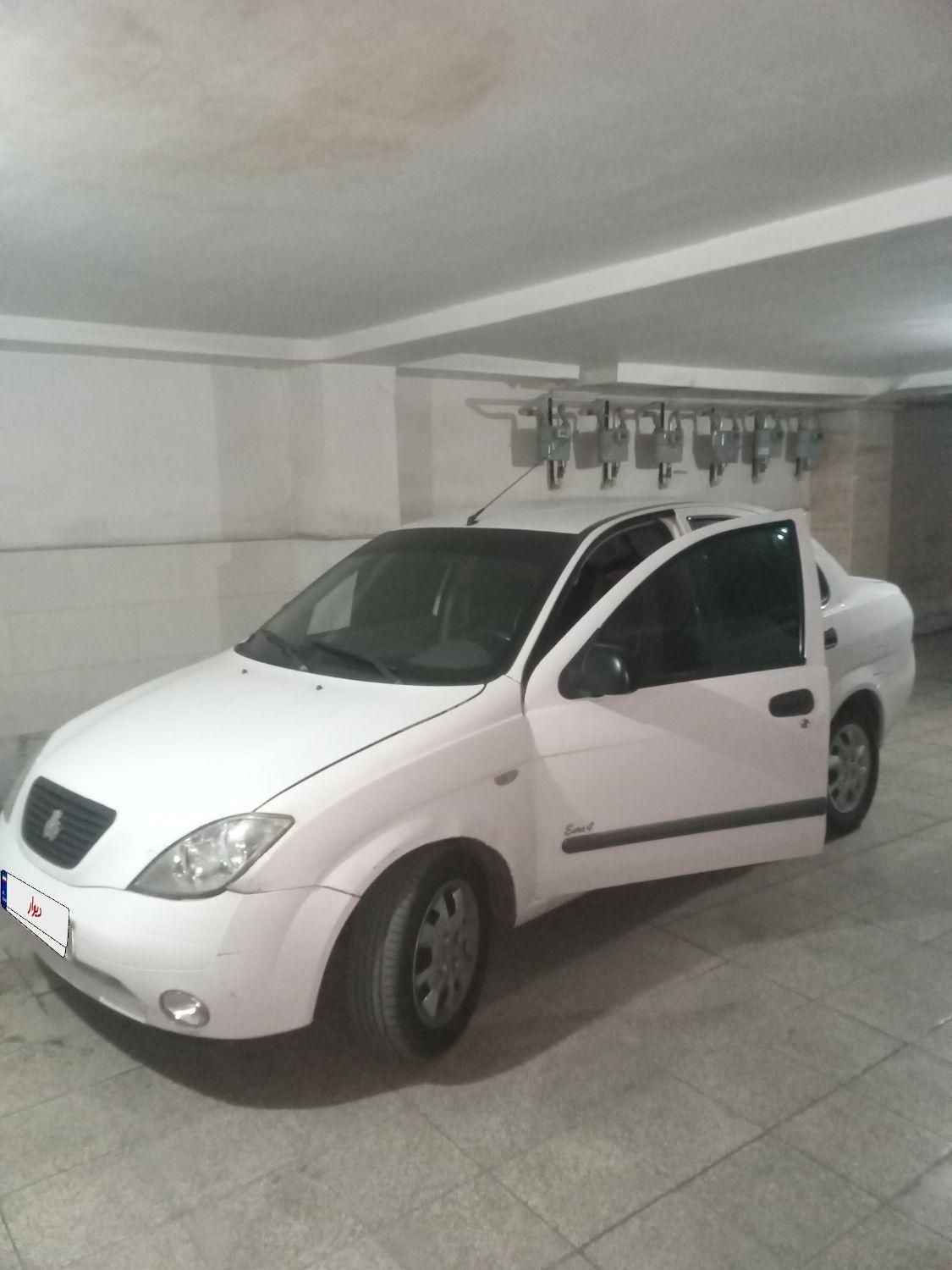 تیبا صندوق دار SX - 1394