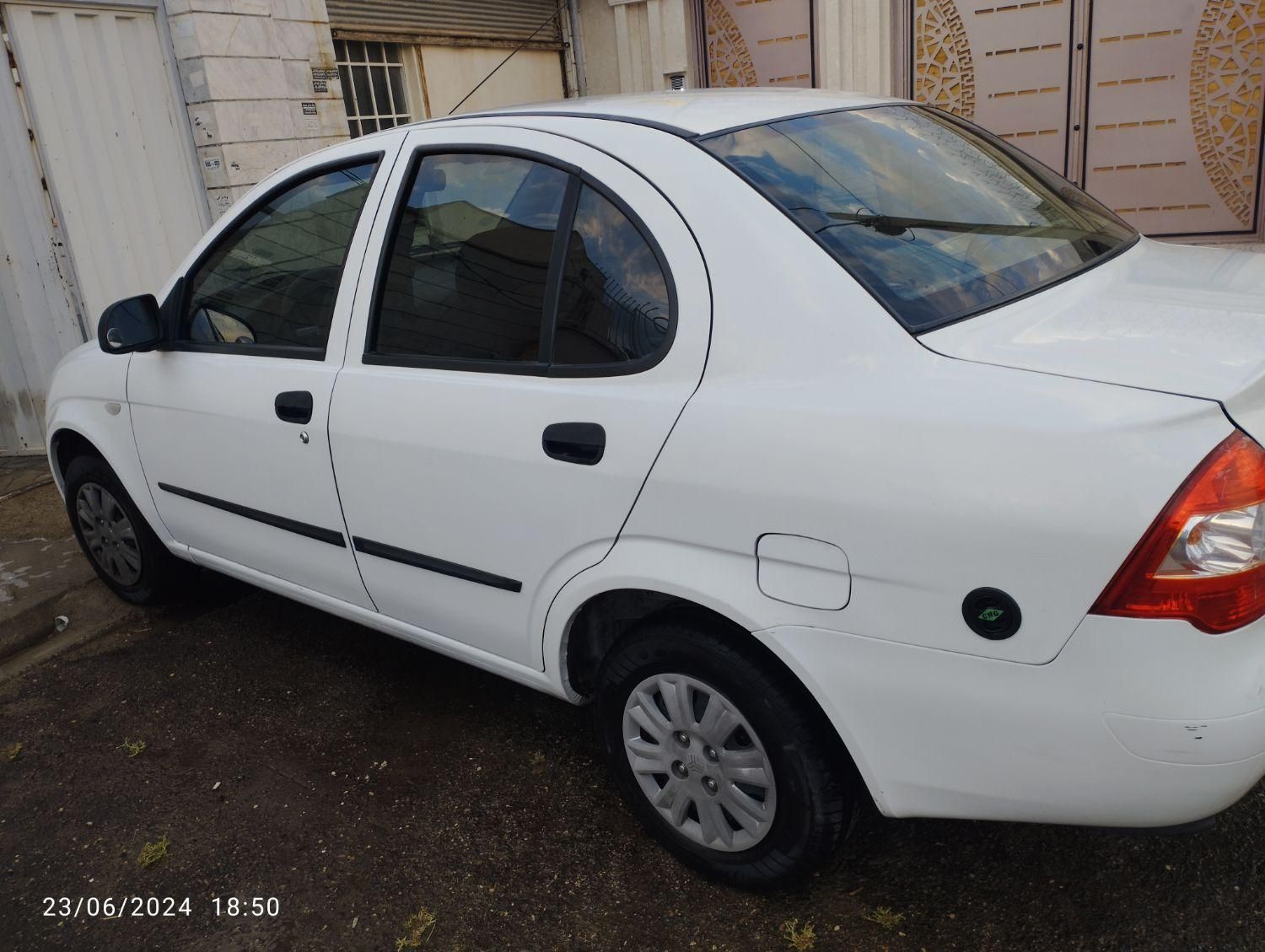 تیبا صندوق دار SX - 1400