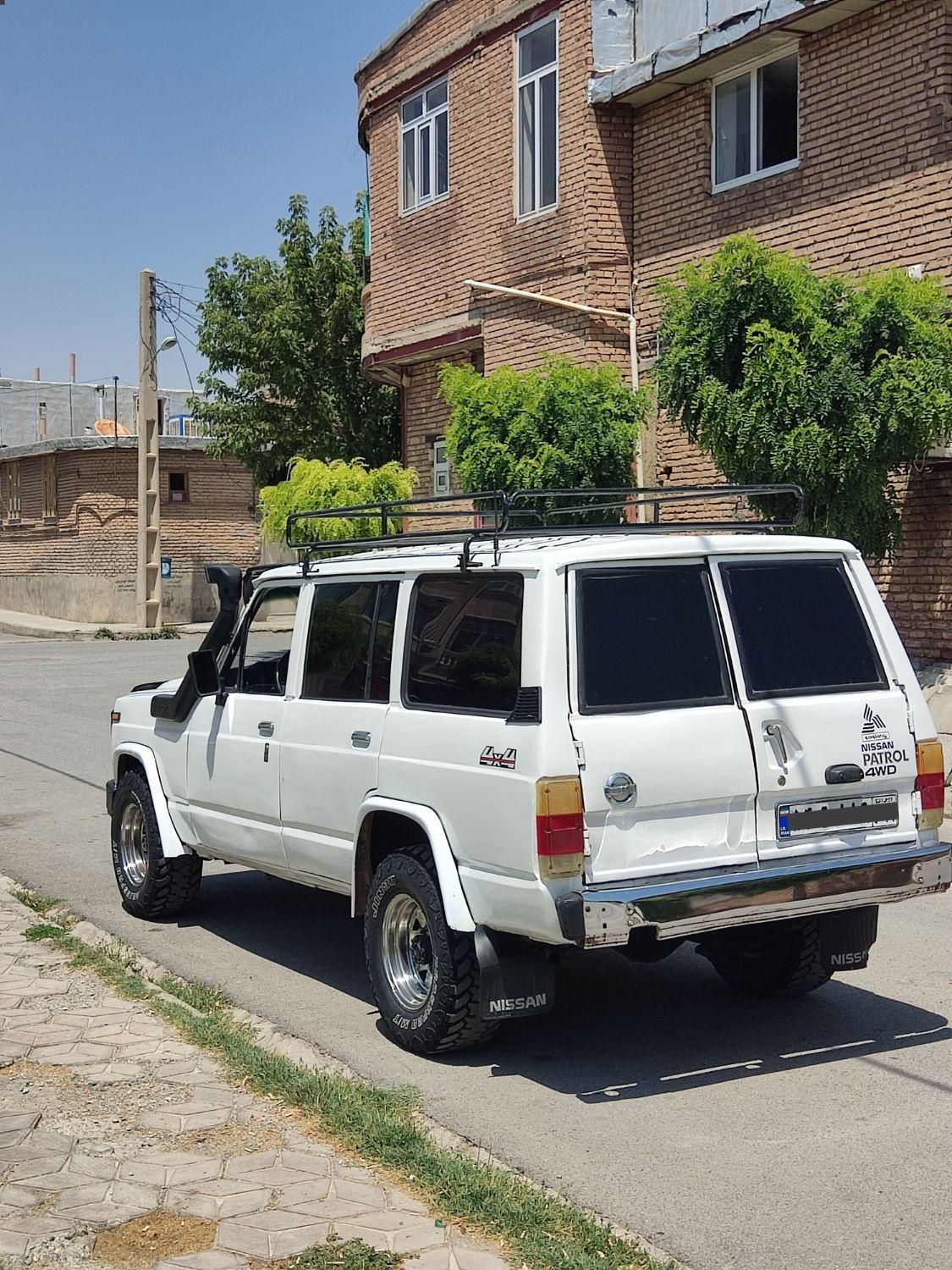 نیسان پاترول چهار درب 6 سیلندر - 1376