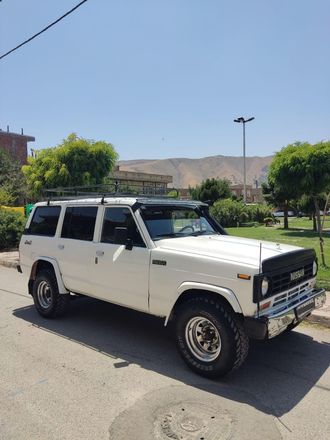 نیسان پاترول چهار درب 6 سیلندر - 1376