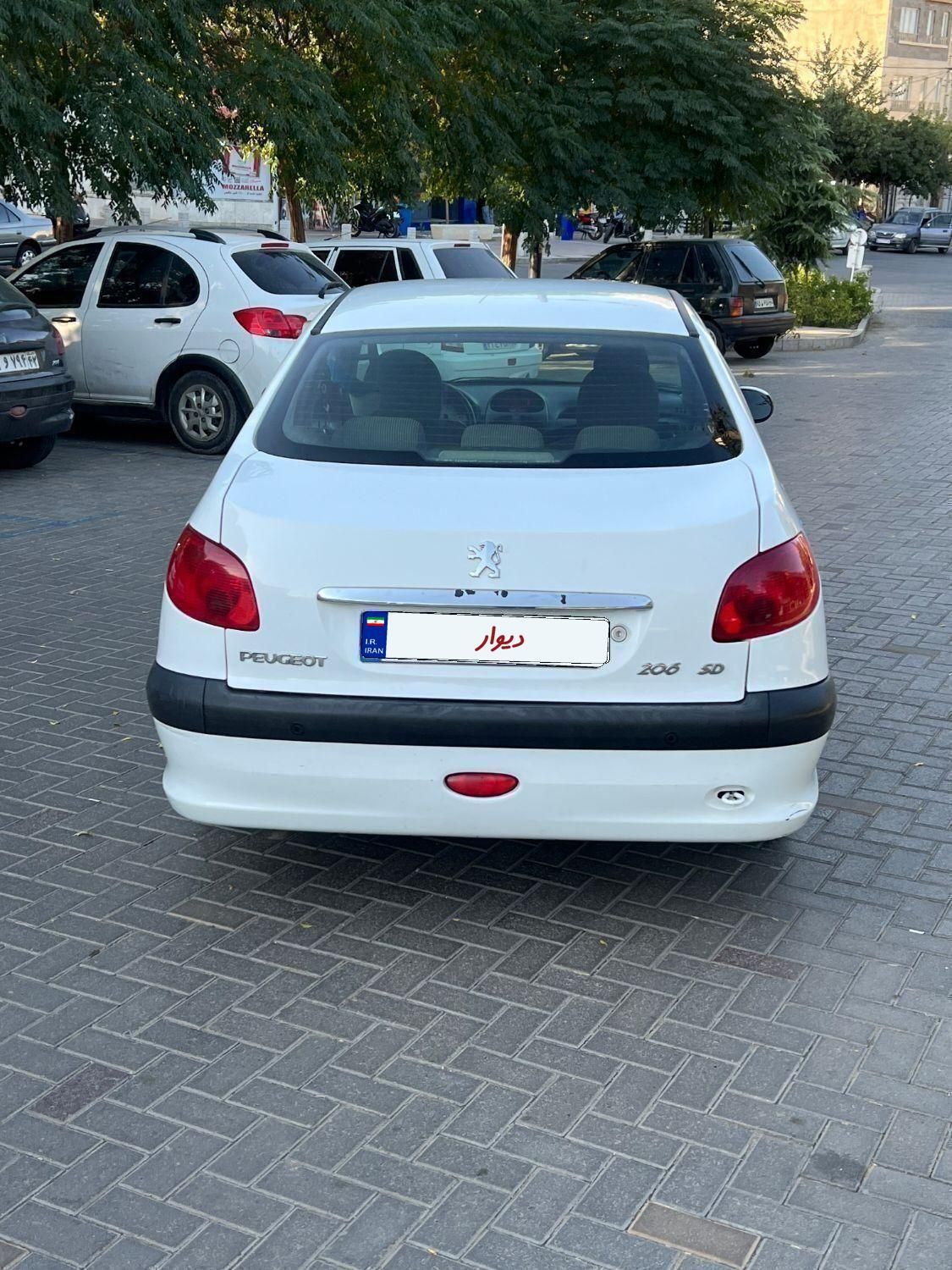 پژو ۲۰۶ صندوق دار v8 - 1395