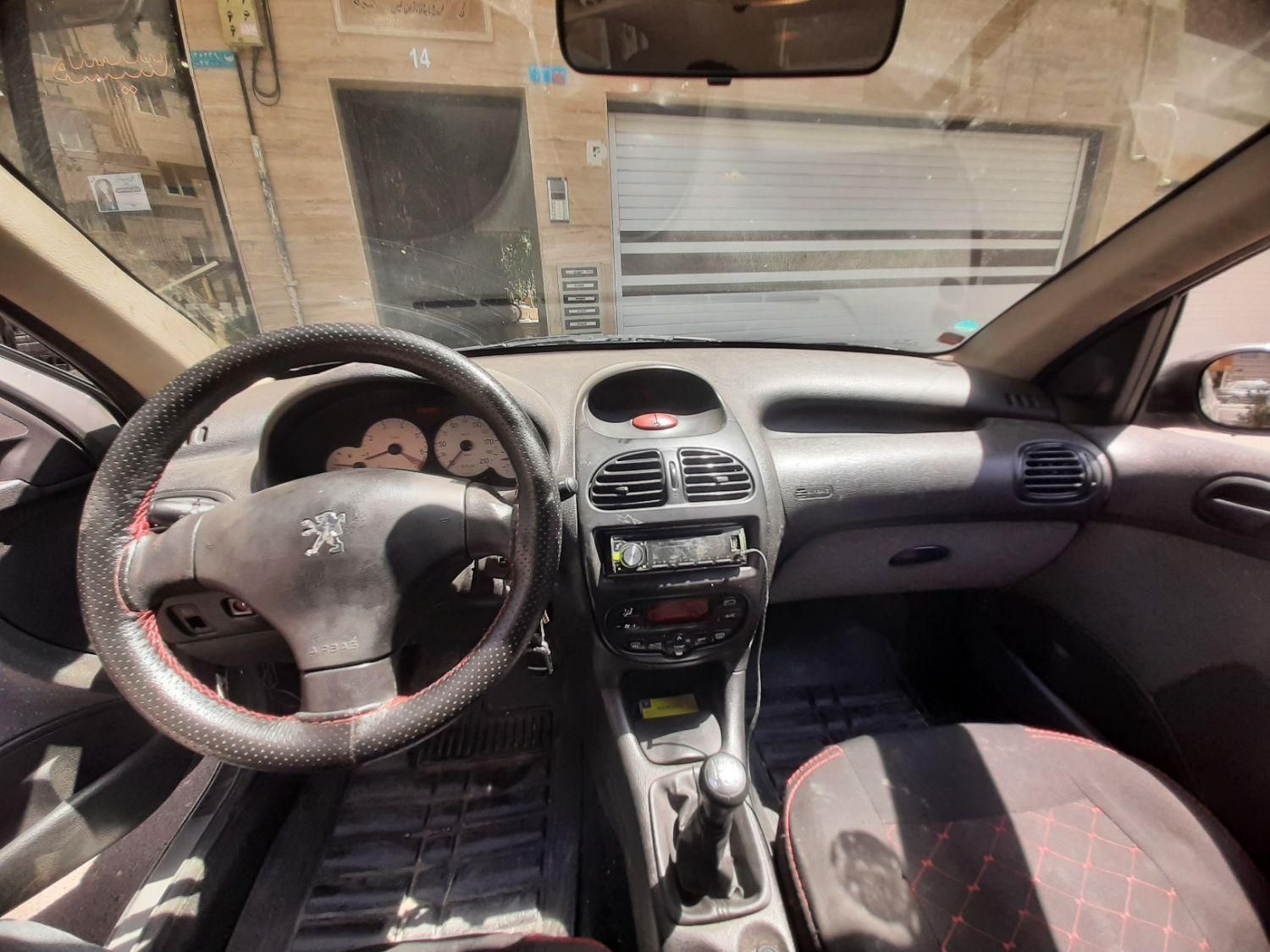 پژو ۲۰۶ صندوق دار v8 - 1386