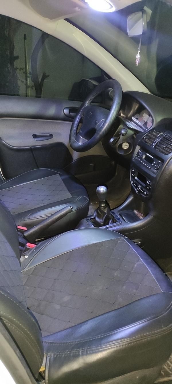 پژو ۲۰۶ صندوق دار v8 - 1400