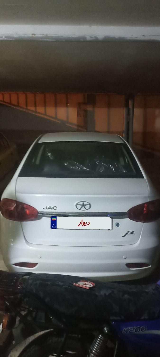 جک J4 اتوماتیک ساده - 1404