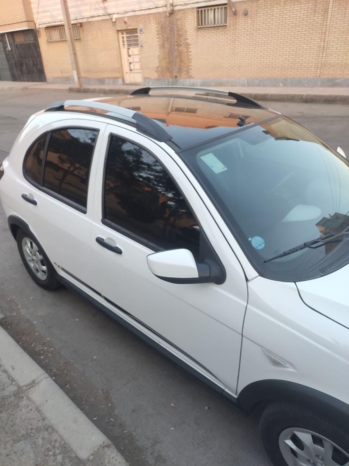 کوییک R دنده‌ای - 1402