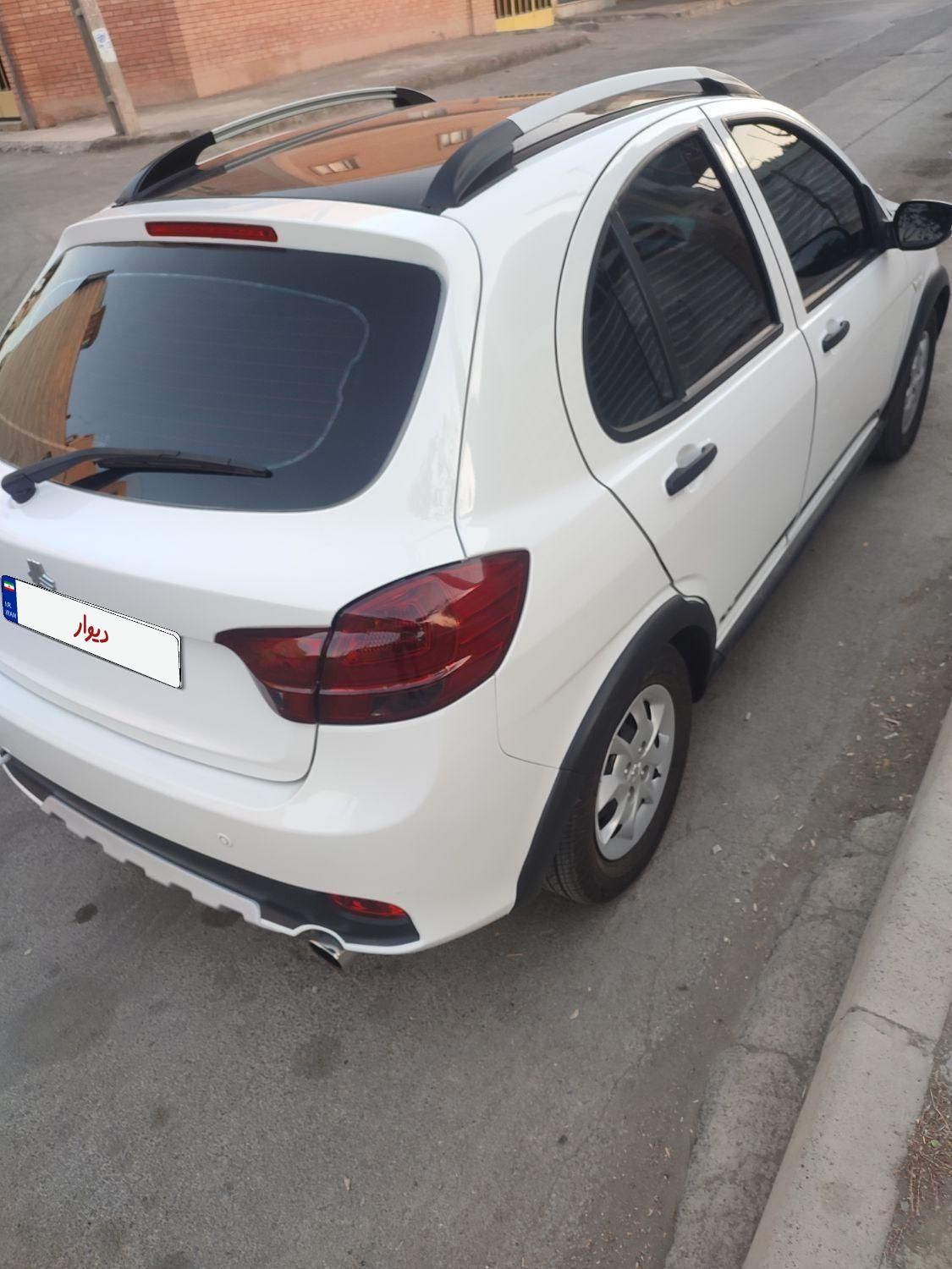 کوییک R دنده‌ای - 1402