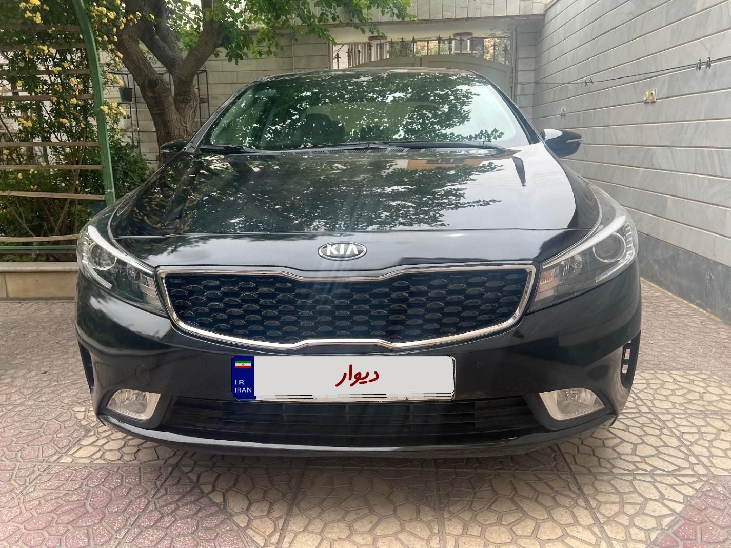 کیا سراتو 2.0 لیتر اتوماتیک GT لاین - 2017