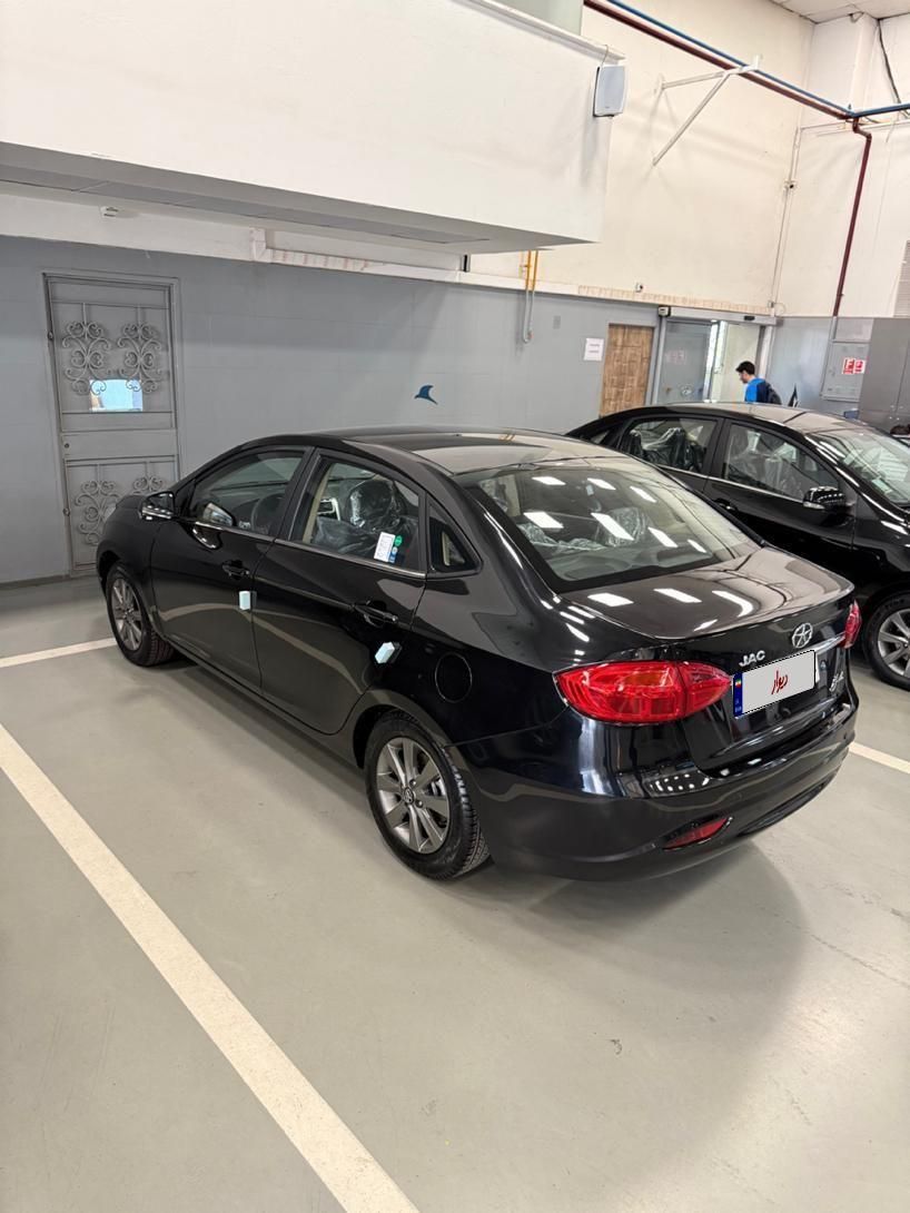 جک J4 اتوماتیک ساده - 1404