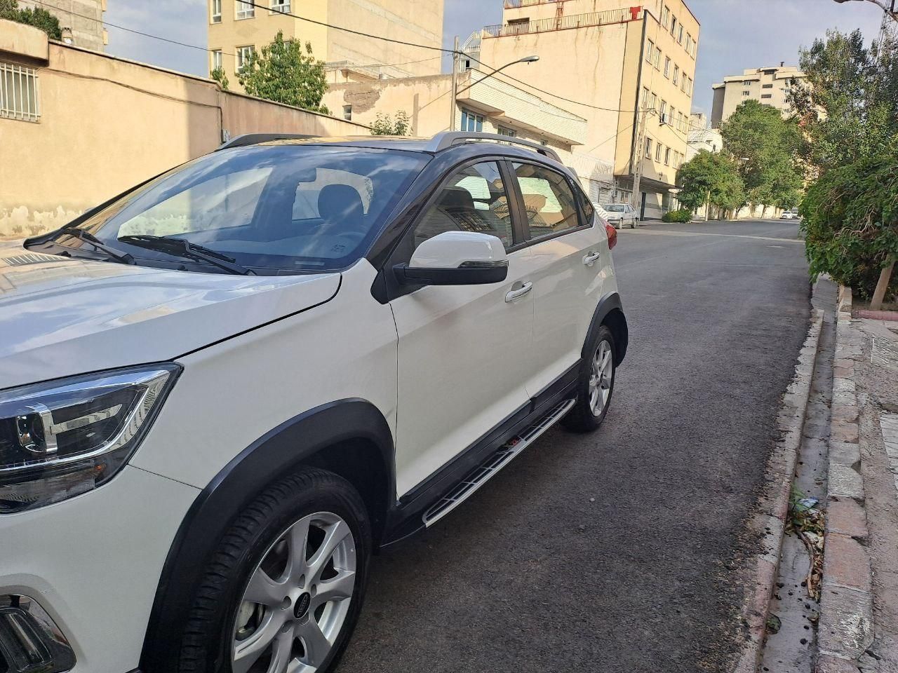 ام وی ام X22 دنده‌ای لاکچری - 1399