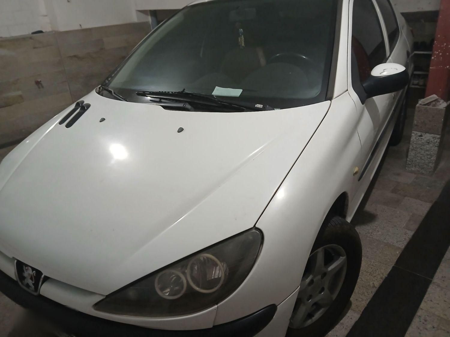 پژو ۲۰۶ صندوق دار v8 - 1391