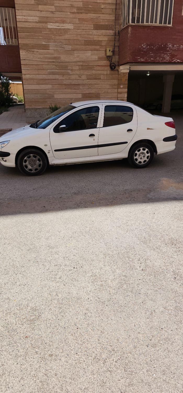 پژو ۲۰۶ صندوق دار v8 - 1396
