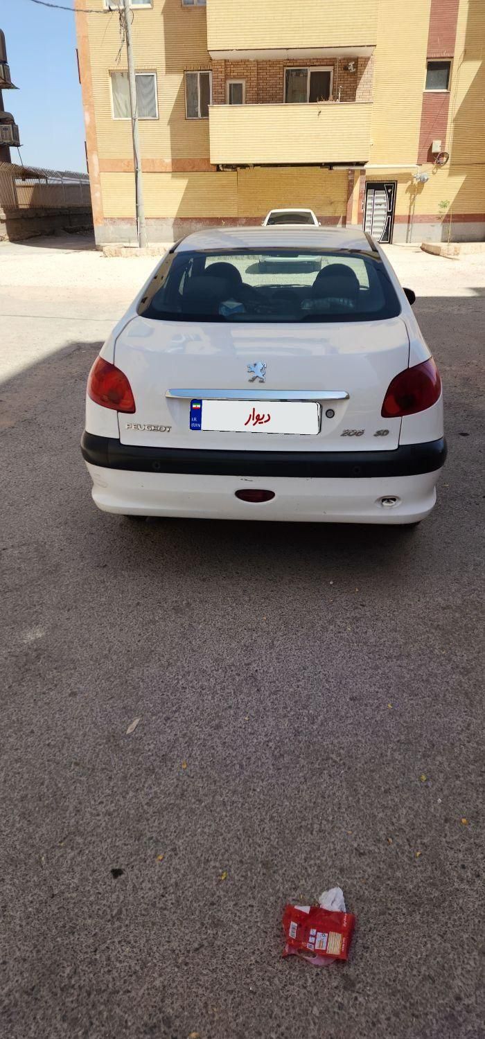 پژو ۲۰۶ صندوق دار v8 - 1396