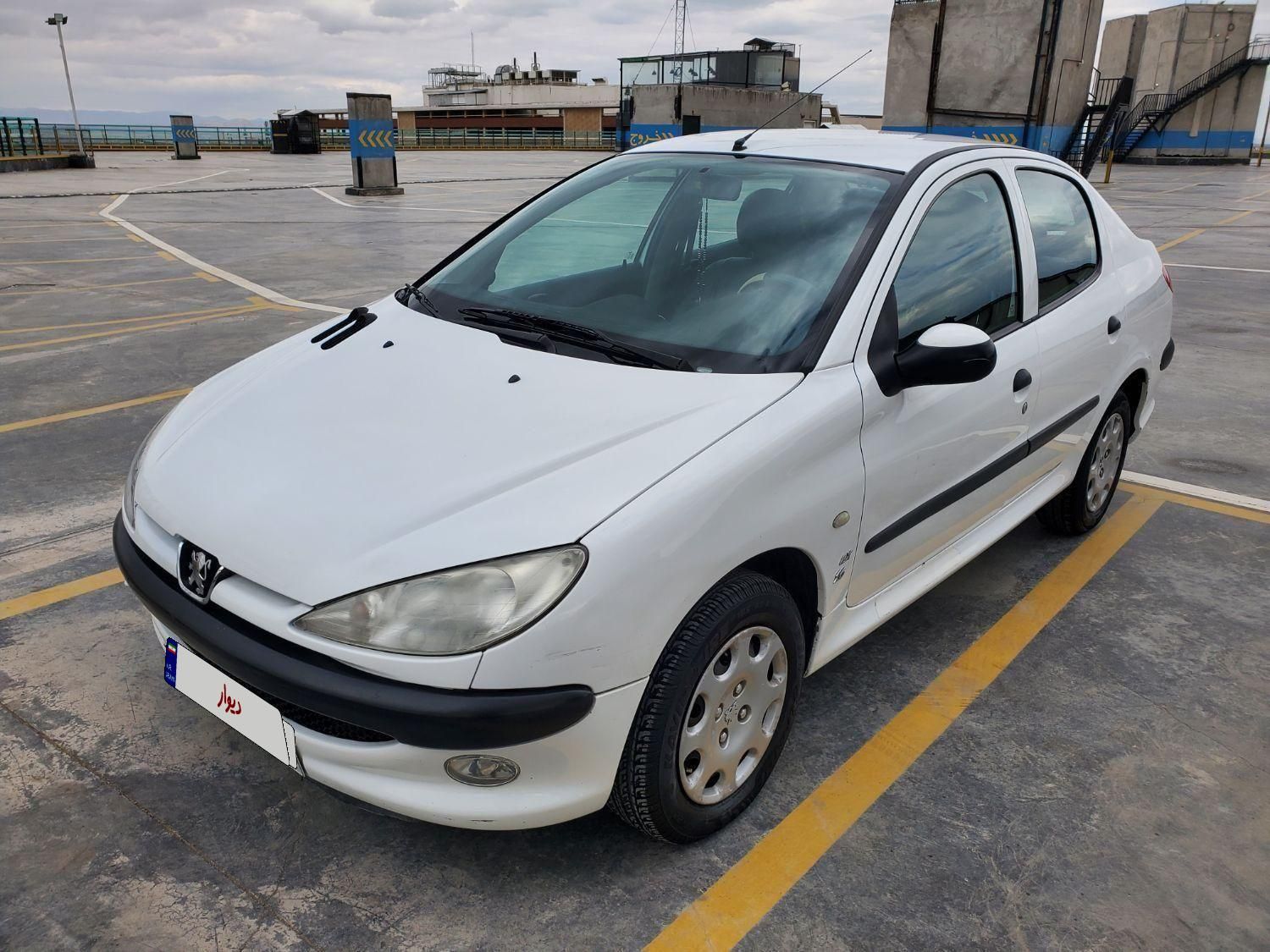پژو ۲۰۶ صندوق دار v8 - 1397