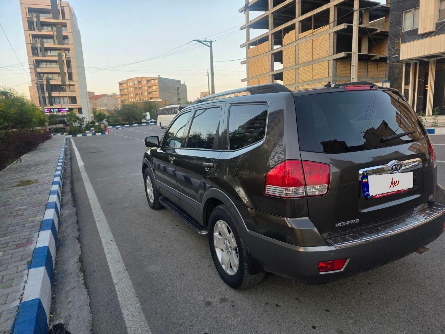 کیا موهاوی فول v8 - 2010