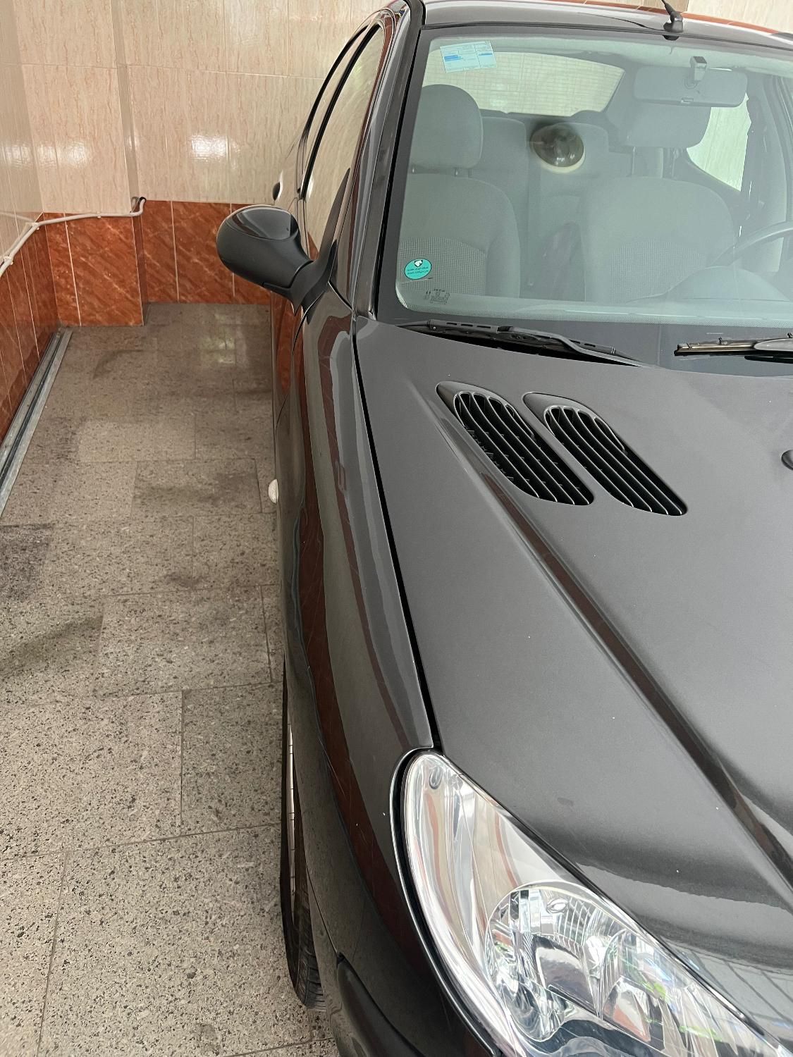 پژو ۲۰۶ صندوق دار v8 - 1392