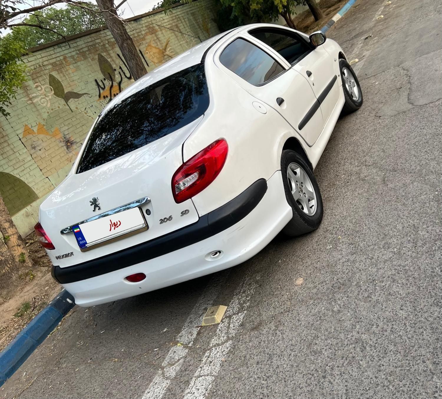 پژو ۲۰۶ صندوق دار v8 - 1388