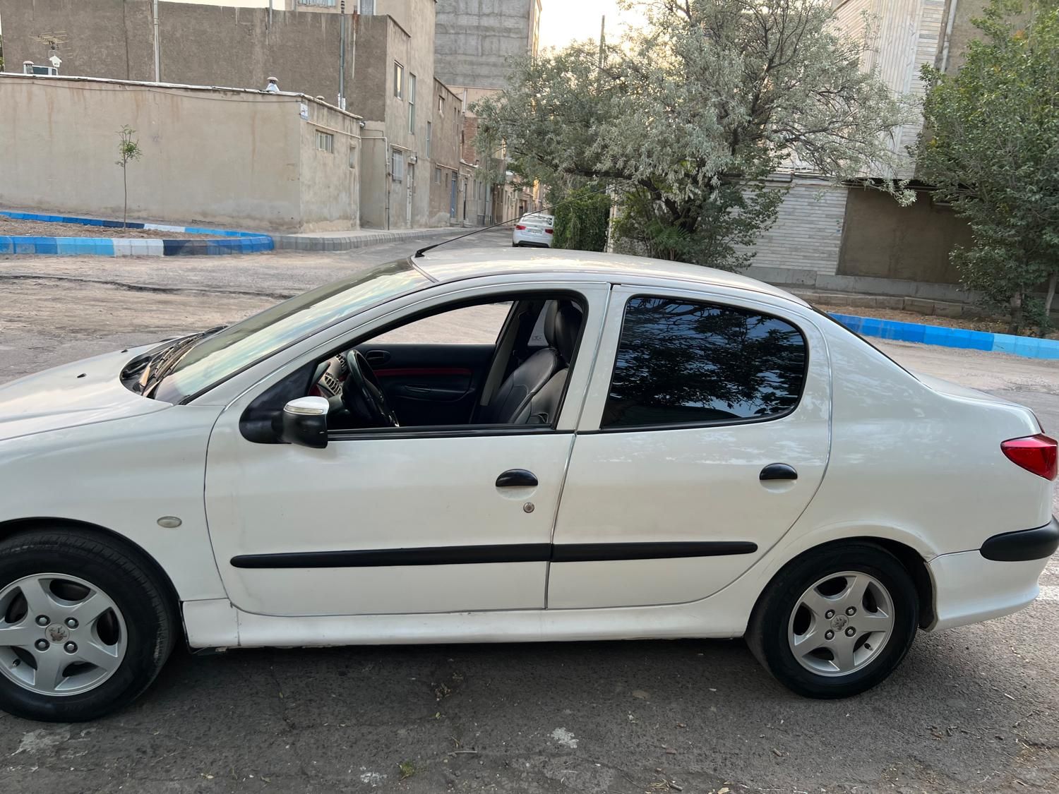 پژو ۲۰۶ صندوق دار v8 - 1388