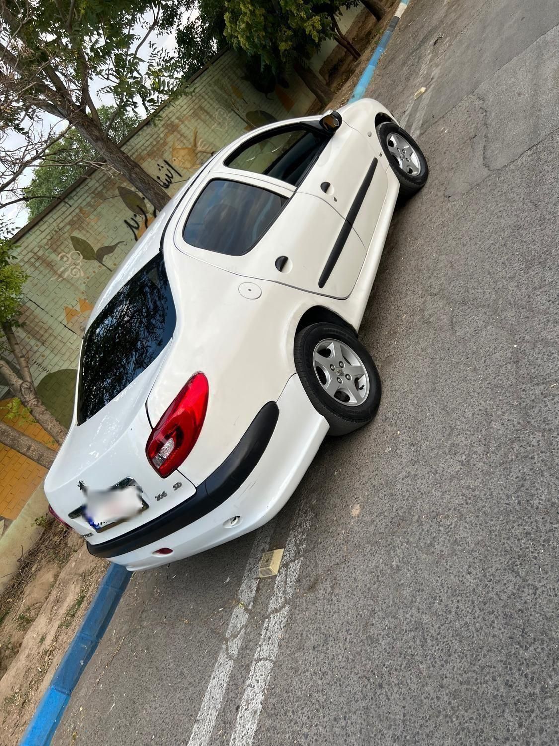 پژو ۲۰۶ صندوق دار v8 - 1388