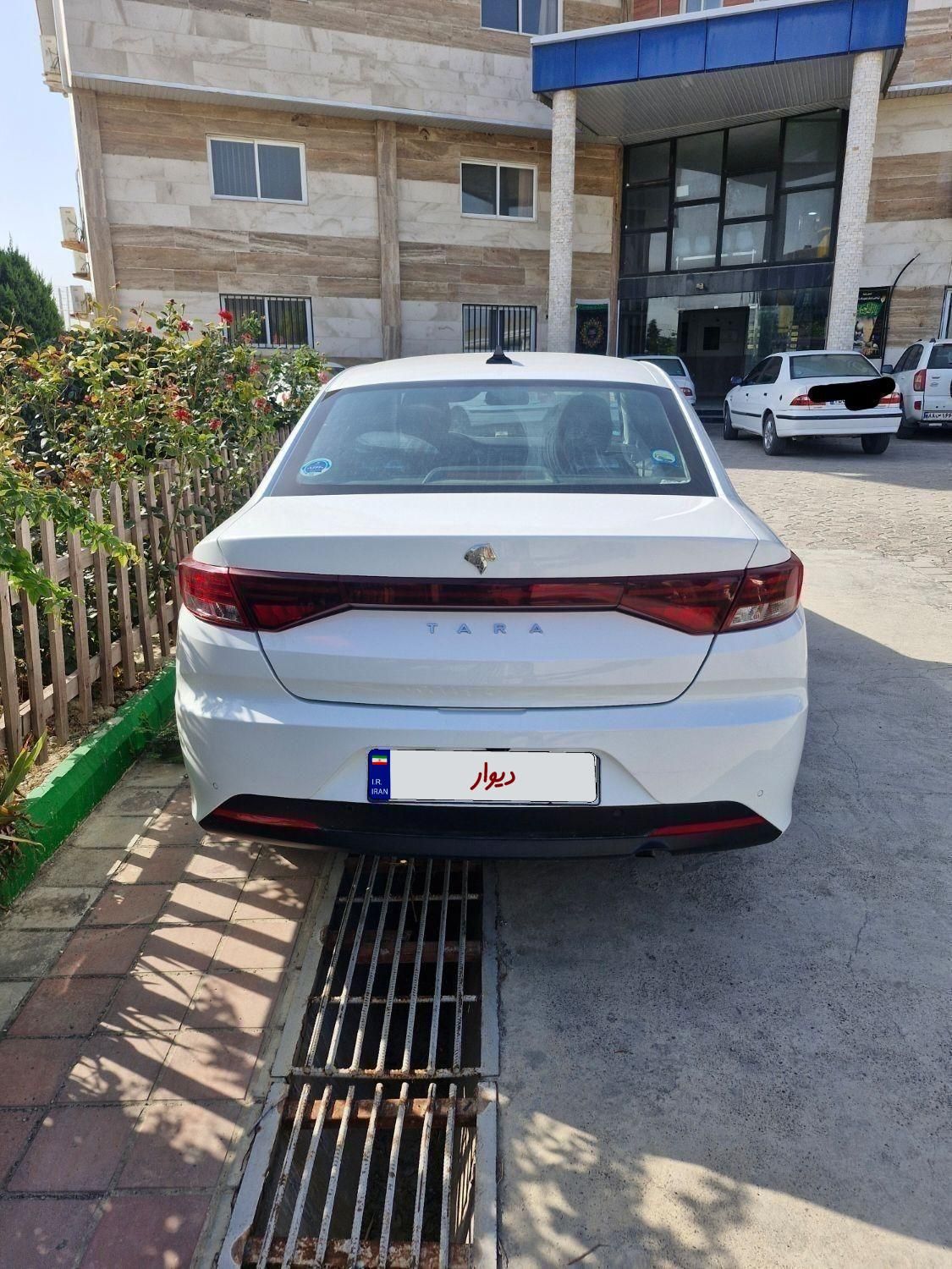 خودرو تارا، دنده‌ای آگهی ann_19525397
