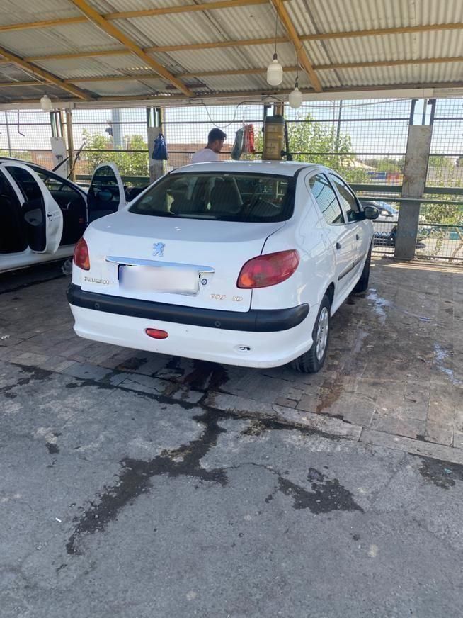 پژو ۲۰۶ صندوق دار v8 - 1396