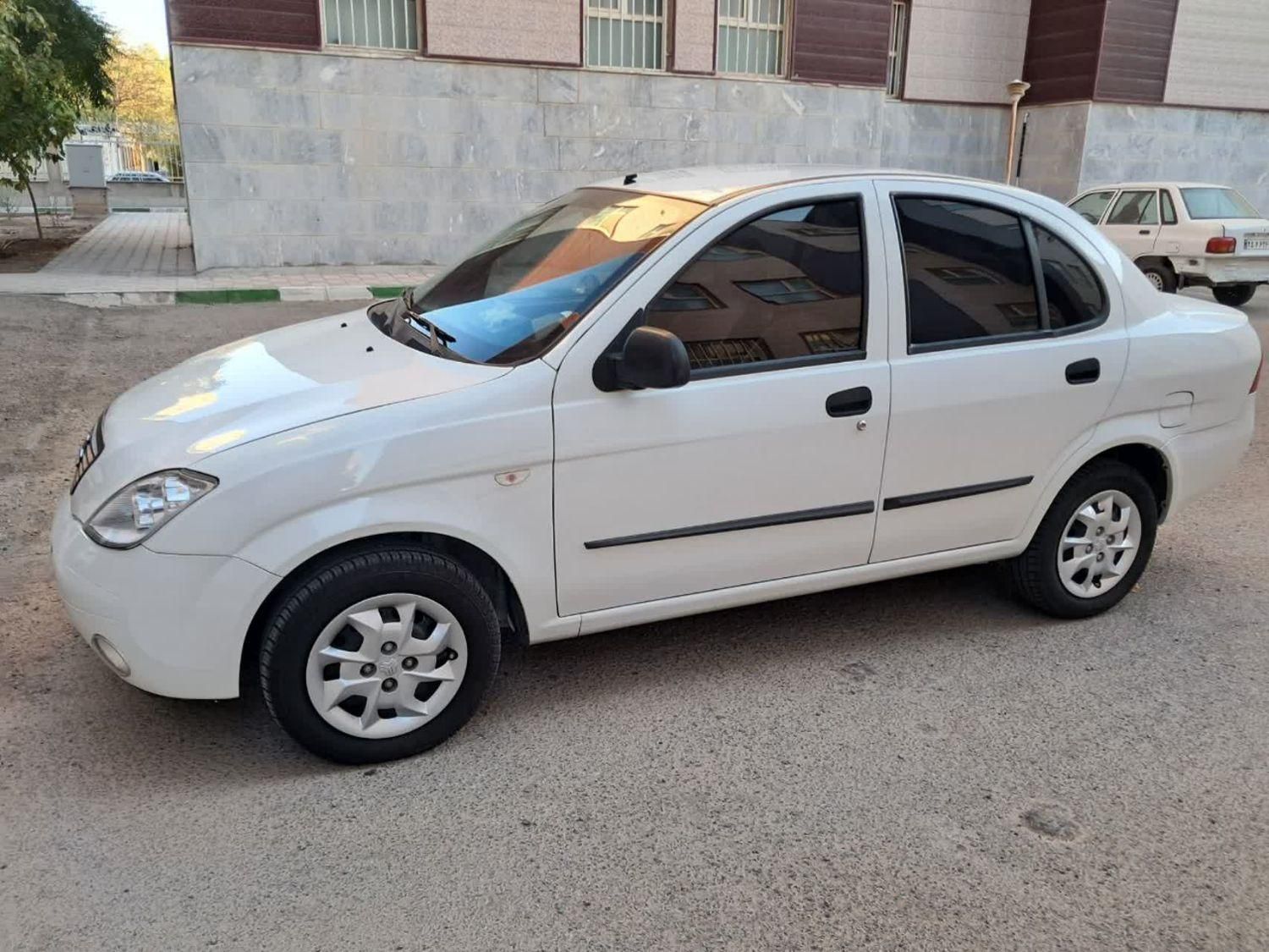 تیبا صندوق دار SX - 1399