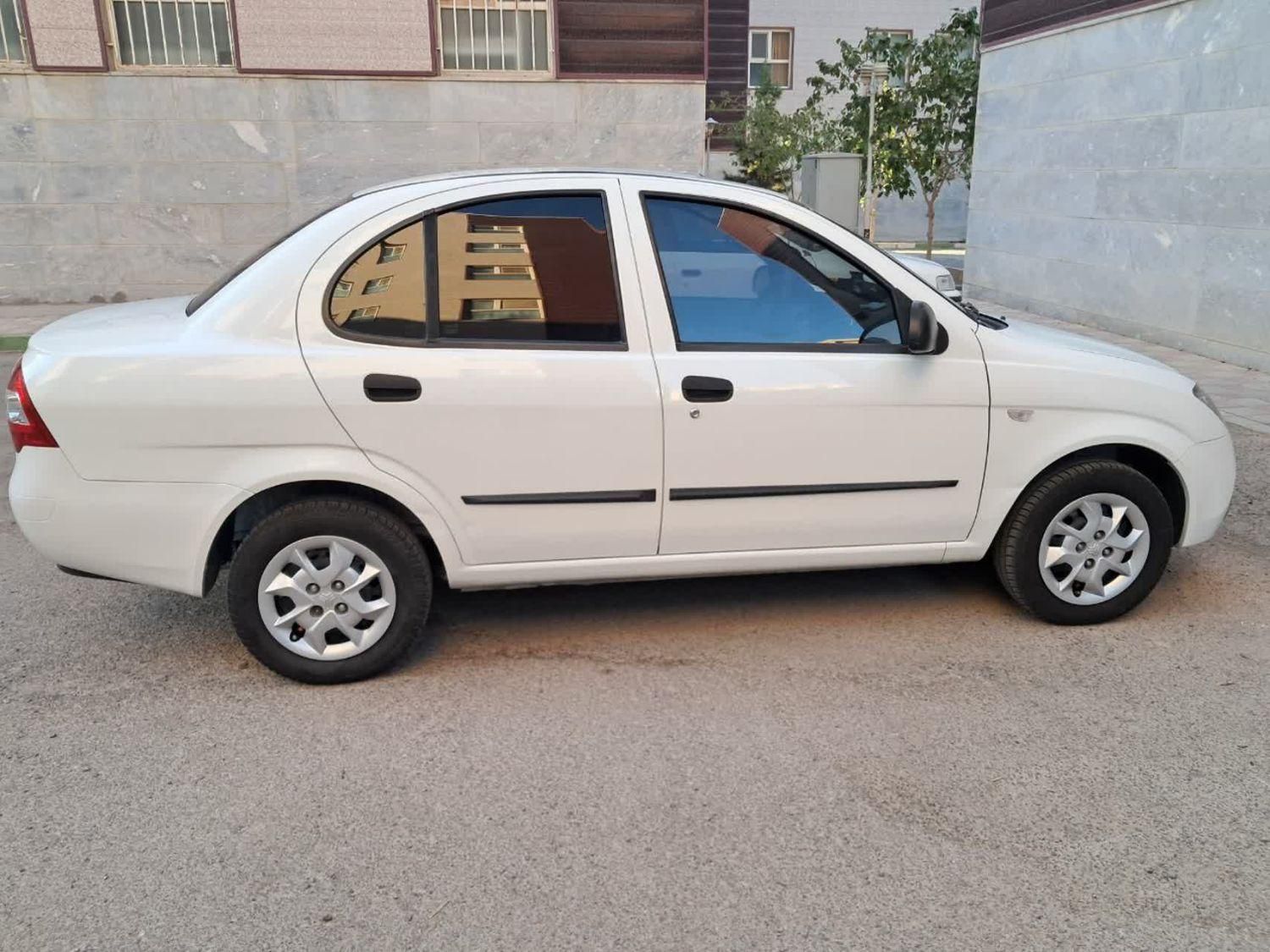 تیبا صندوق دار SX - 1399