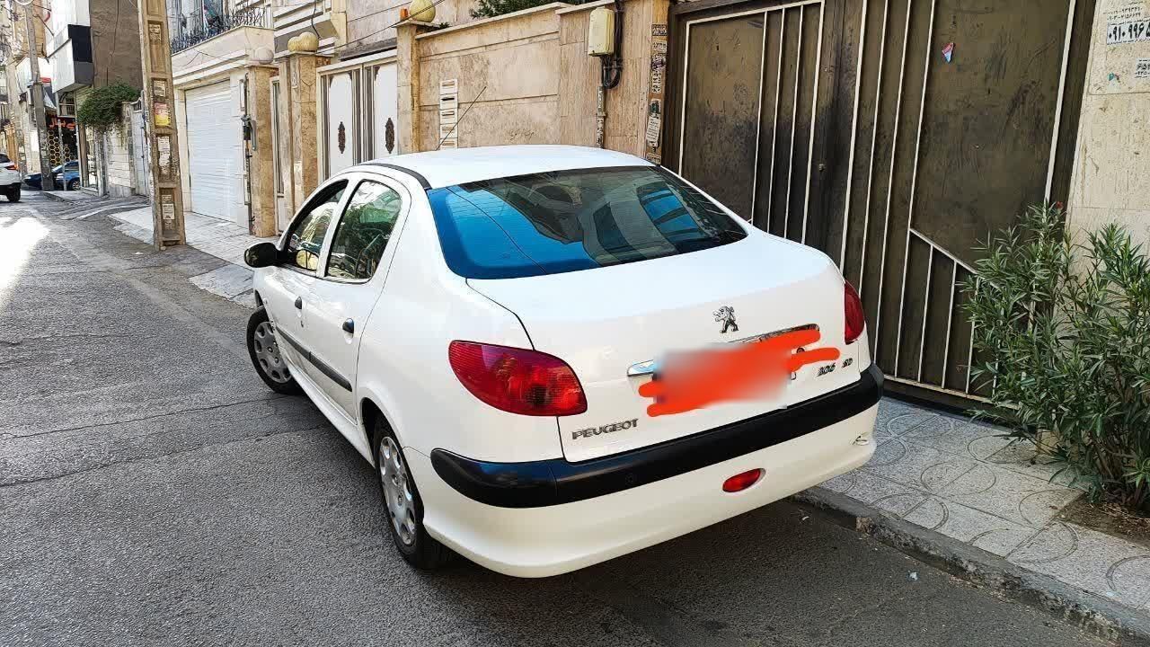 پژو ۲۰۶ صندوق دار v8 - 1397