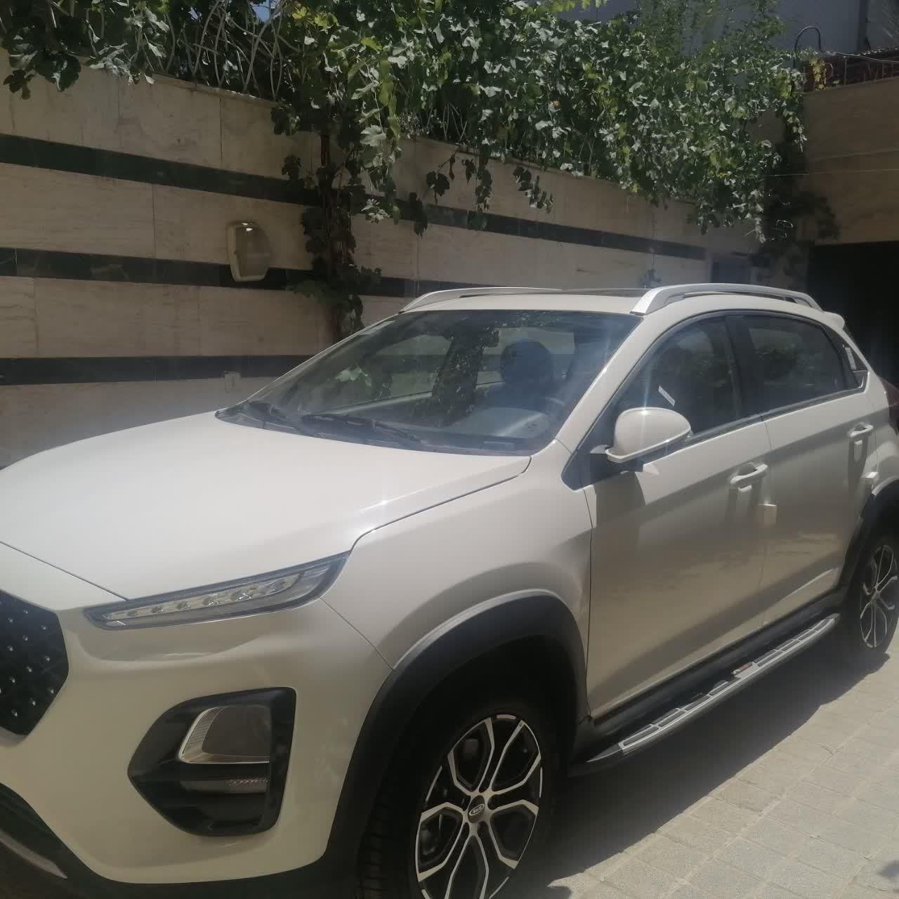 خودرو ام وی ام، X22 آگهی ann_19525757