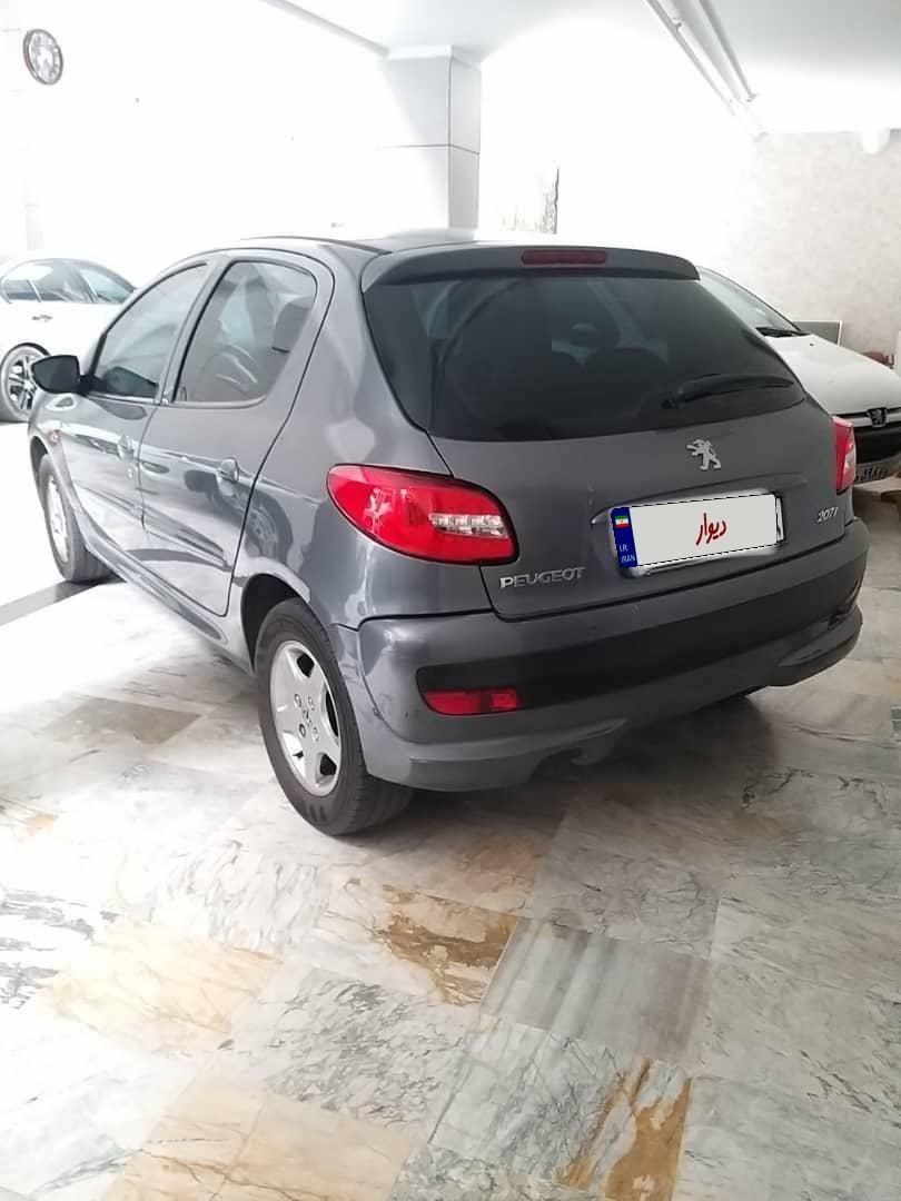 پژو 207 اتوماتیک - 1390