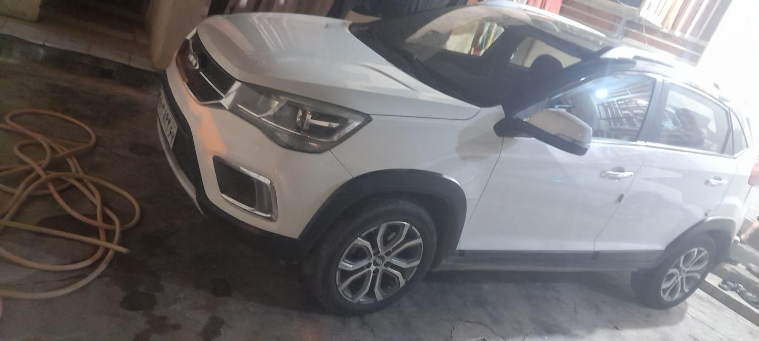 ام وی ام X22 دنده‌ای لاکچری - 1396