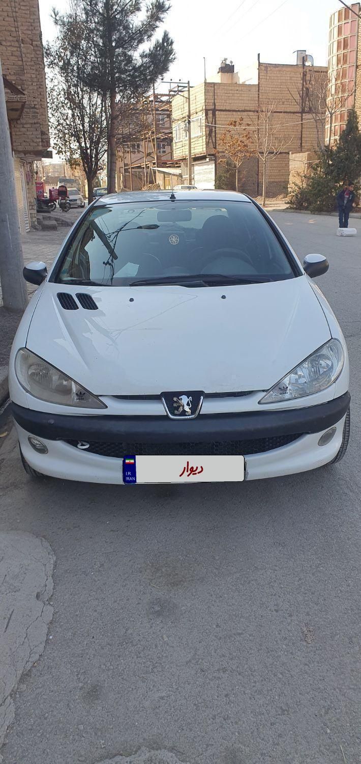 پژو ۲۰۶ صندوق دار v8 - 1396