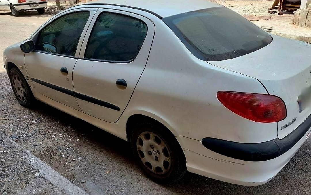 پژو ۲۰۶ صندوق دار v8 - 1395
