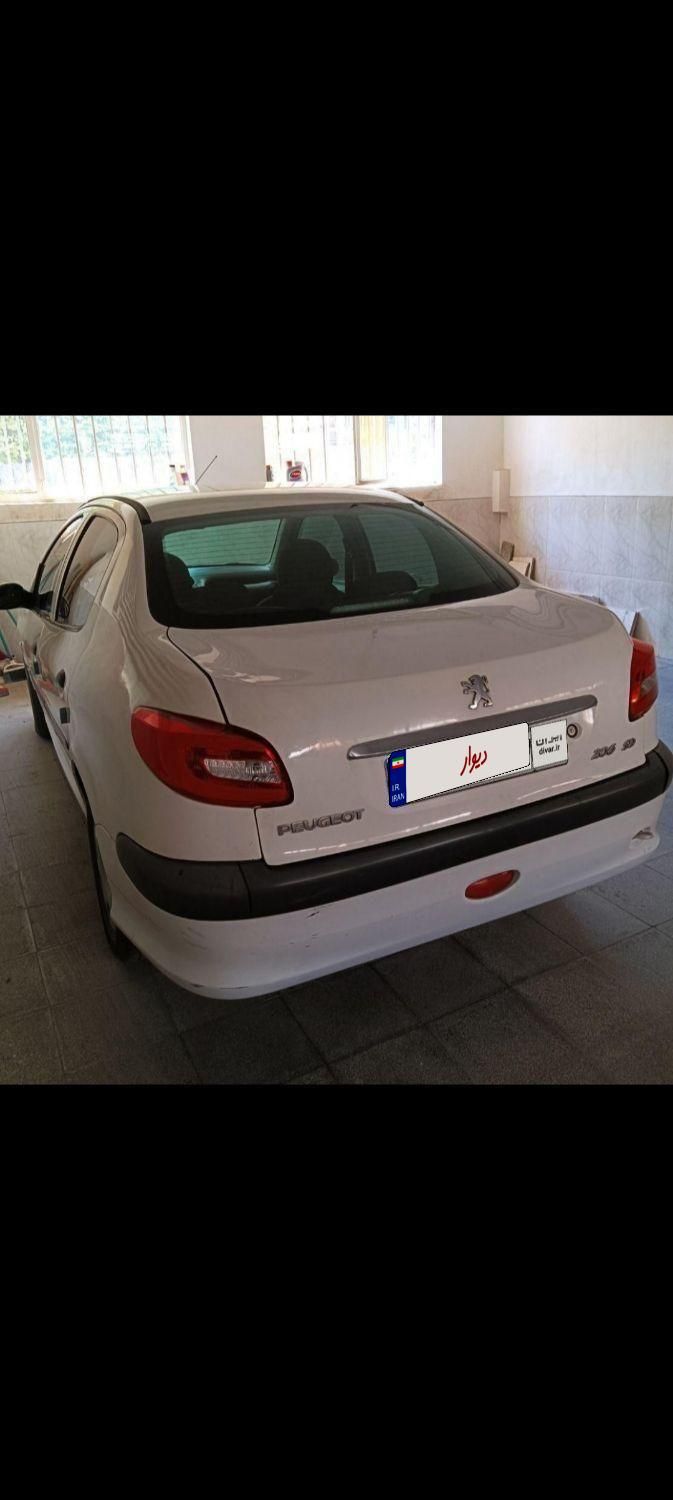 پژو ۲۰۶ صندوق دار v8 - 1392