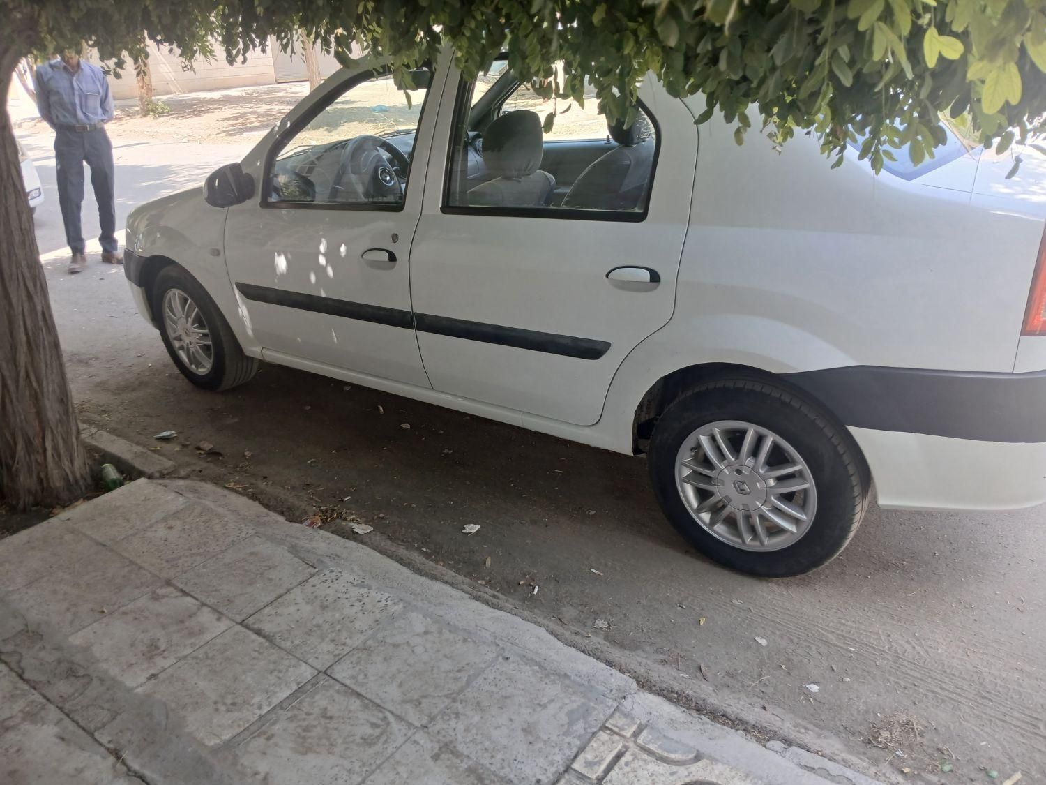 خودرو رنو، پارس تندر آگهی ann_19526514